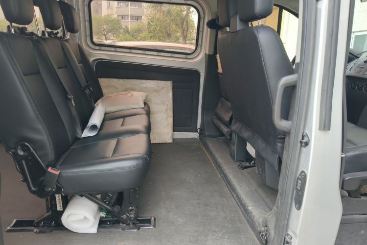 Used Ford Transit 2017 2.0T Diesel Multi-Purpose Commercial Vehicle Short Wheelbase Low Roof China V Standard Left Rear Seat