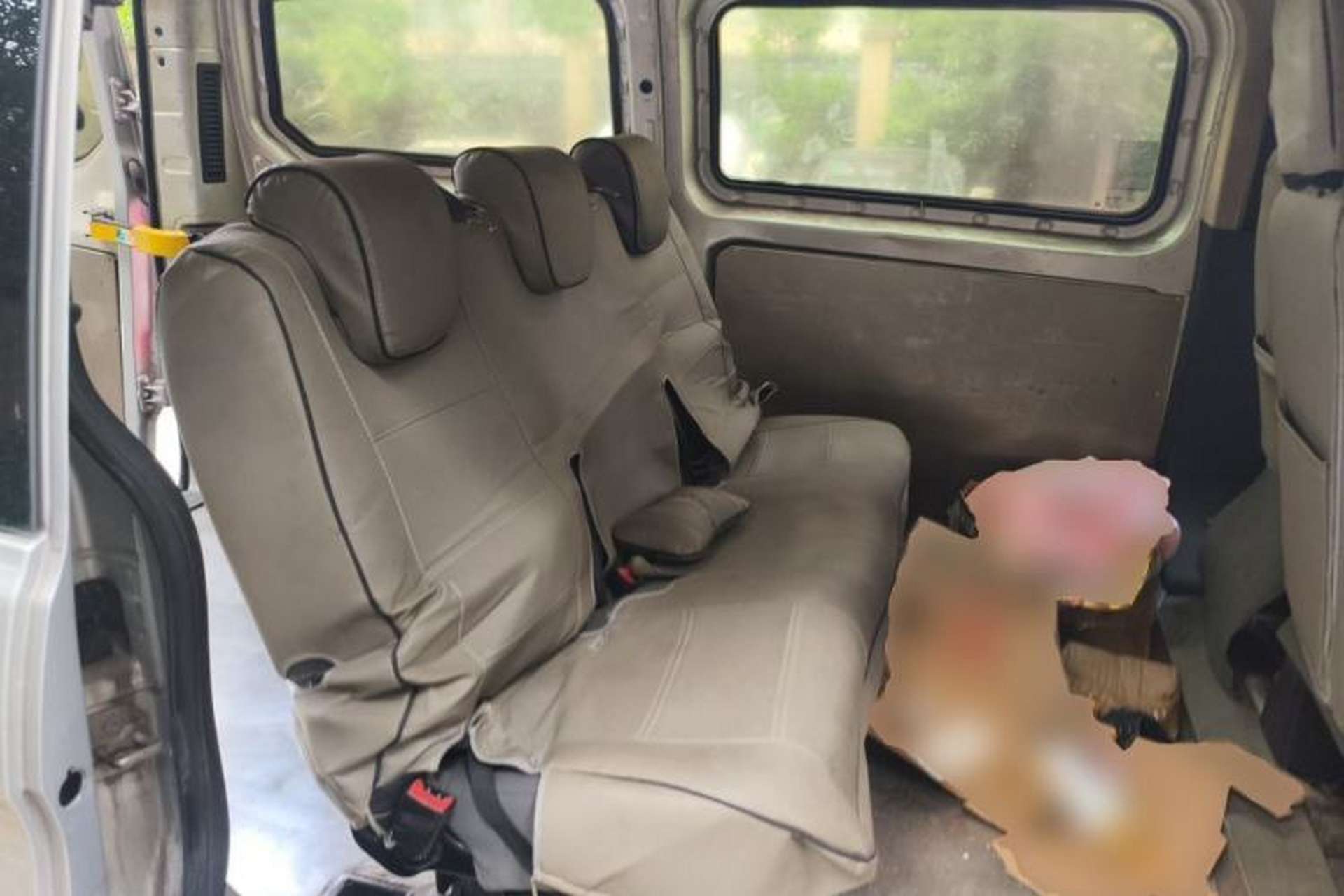 Used Ford Transit 2017 2.0T Diesel Multi-Function Commercial Vehicle Short Wheelbase Mid-Roof China V Standard Left Rear Seat