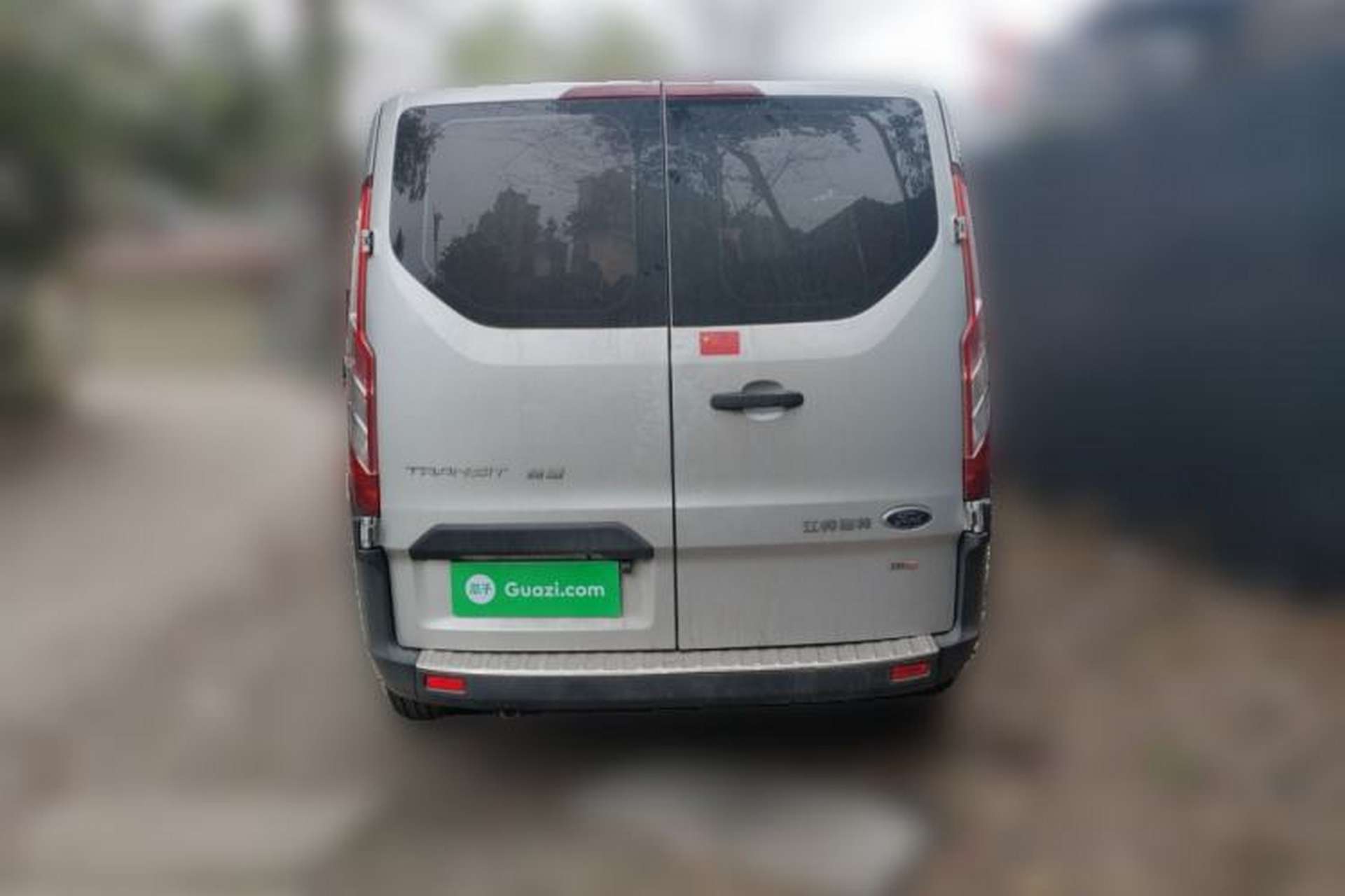 Used Ford Transit 2017 2.0T Diesel Multi-Purpose Commercial Vehicle Short Wheelbase Low Roof China V Standard Rear