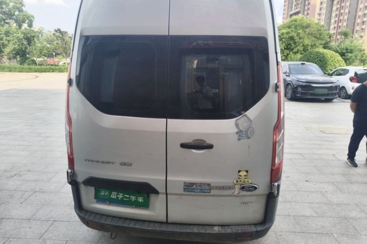 Used Ford Transit 2017 2.0T Diesel Multi-Function Commercial Vehicle Mid-Drive Mid-Roof China V Standard Rear