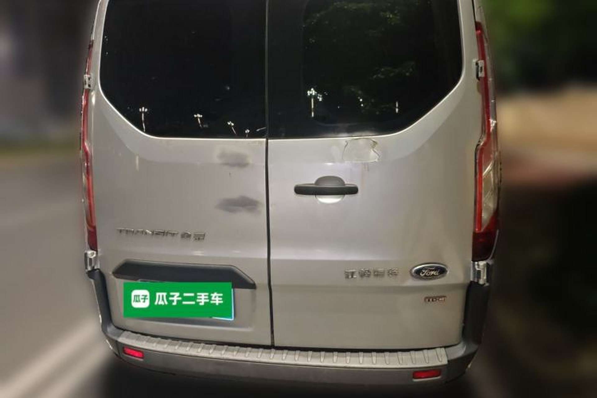 Used Ford Transit 2017 2.0T Diesel Multi-Purpose Commercial Vehicle Short Wheelbase Low Roof China V Standard Rear