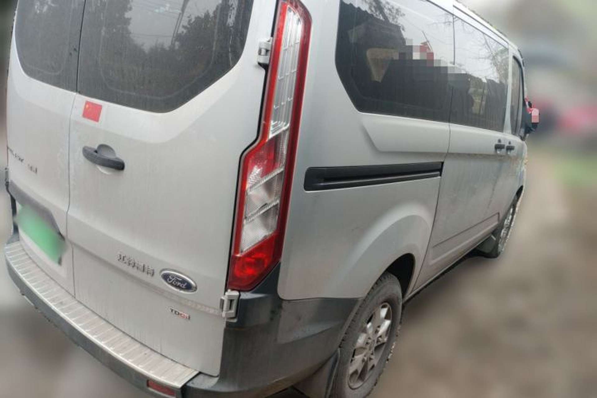 Used Ford Transit 2017 2.0T Diesel Multi-Purpose Commercial Vehicle Short Wheelbase Low Roof China V Standard Rear Right 45 Deg