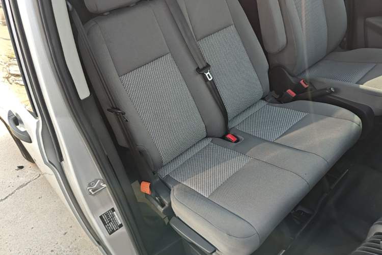 Used Ford Transit 2017 2.0T Diesel Multi-Function Commercial Vehicle Mid-Drive Mid-Roof China V Standard Right Front Seat