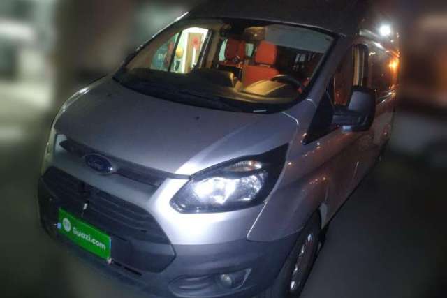 Used Ford Transit 2017 2.0T Diesel Multi-Function Commercial Vehicle Mid-Drive Mid-Roof China V Standard