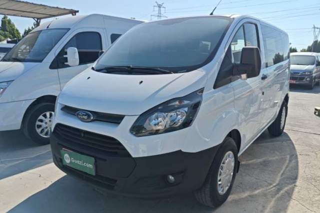 Używany Ford Transit 2017 2.0T Diesel Multi-Purpose Commercial Vehicle Short Wheelbase Low Roof China V Standard