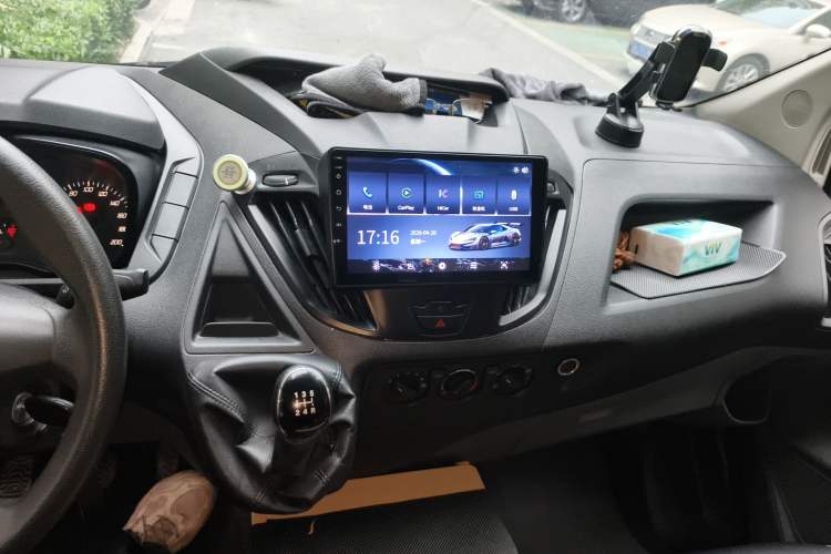 Used Ford Transit 2017 2.0T Diesel Multi-Function Commercial Vehicle Mid-Drive Mid-Roof China V Standard Audio And AC Panel