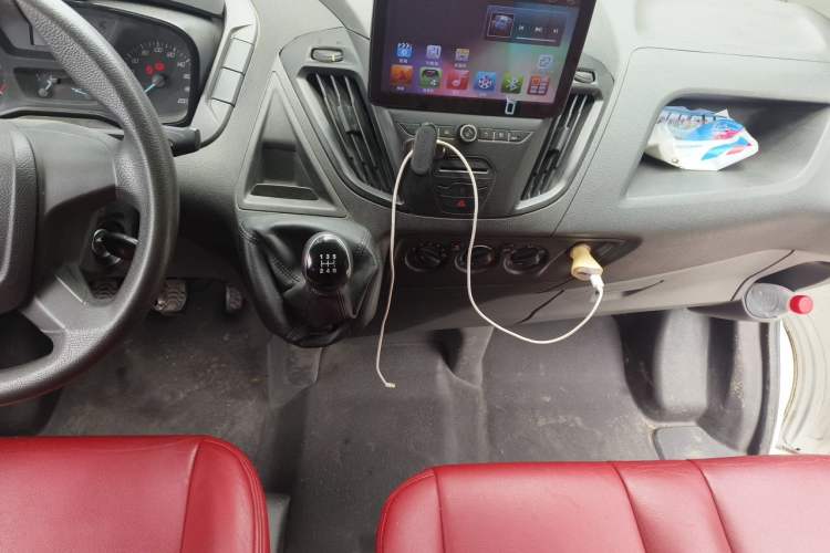 Used Ford Transit 2017 2.0T Diesel Multi-Function Commercial Vehicle Mid-Drive Mid-Roof China V Standard Audio And AC Panel