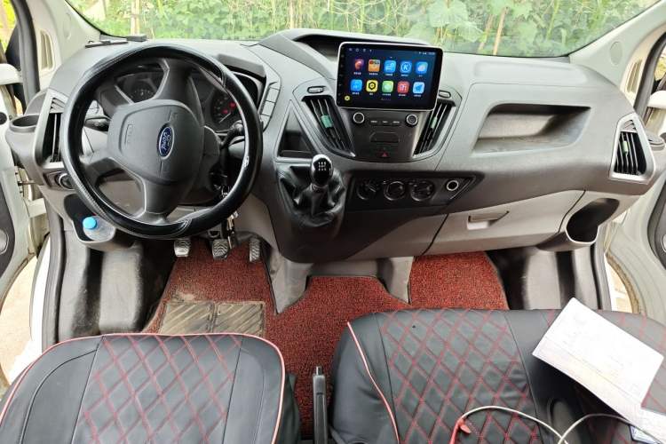 Used Ford Transit 2017 2.0T Diesel Multi-Function Commercial Vehicle Mid-Drive Mid-Roof China V Standard Center Console