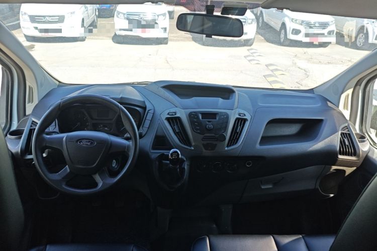 Used Ford Transit 2017 2.0T Diesel Multi-Purpose Commercial Vehicle Short Wheelbase Low Roof China V Standard Center Console