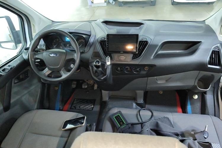 Used Ford Transit 2017 2.0T Diesel Multi-Function Commercial Vehicle Short Wheelbase Mid-Roof China V Standard Center Console