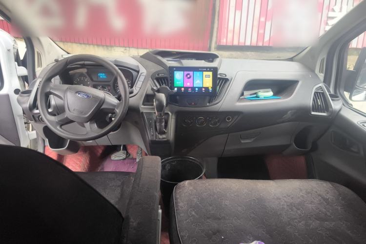 Used Ford Transit 2017 2.0T Gasoline Automatic Multi-Function Commercial Vehicle Short Wheelbase Low Roof China V Standard Center Console