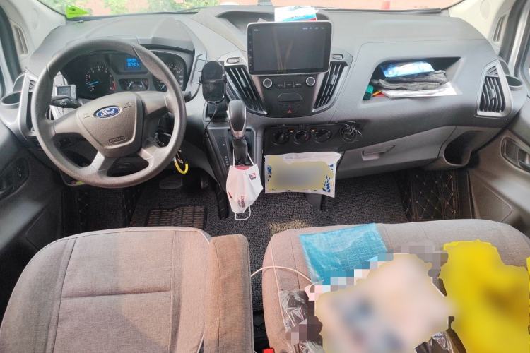 Used Ford Transit 2017 2.0T Gasoline Automatic Multi-Function Commercial Vehicle Short Wheelbase Low Roof China V Standard Center Console