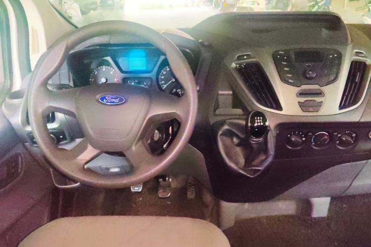 Used Ford Transit 2017 2.0T Diesel Multi-Function Commercial Vehicle Short Wheelbase Mid-Roof China V Standard Center Console