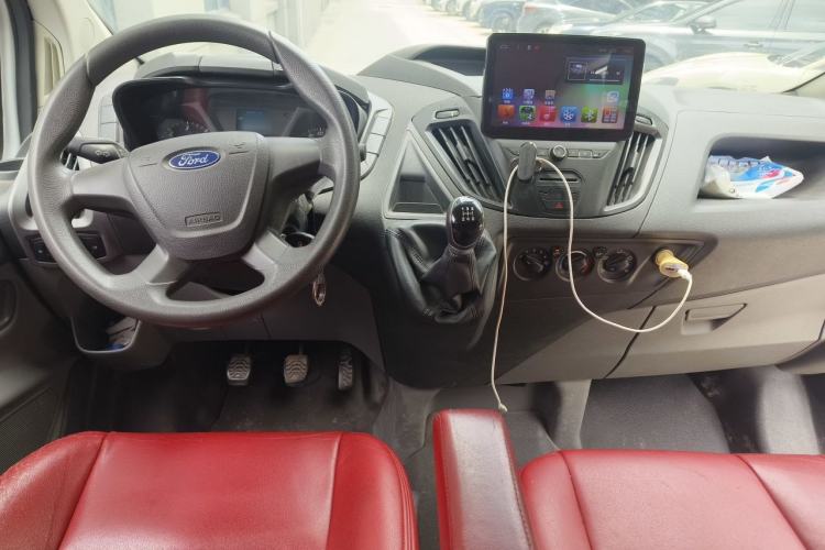 Used Ford Transit 2017 2.0T Diesel Multi-Function Commercial Vehicle Mid-Drive Mid-Roof China V Standard Center Console