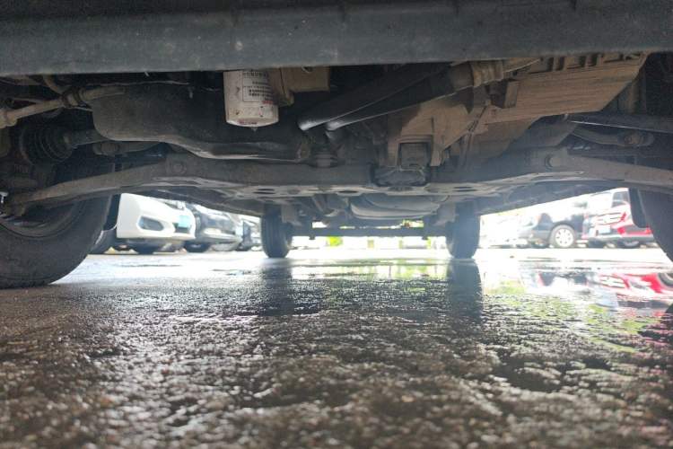 Used Ford Transit 2017 2.0T Diesel Multi-Function Commercial Vehicle Mid-Drive Mid-Roof China V Standard Chassis Front