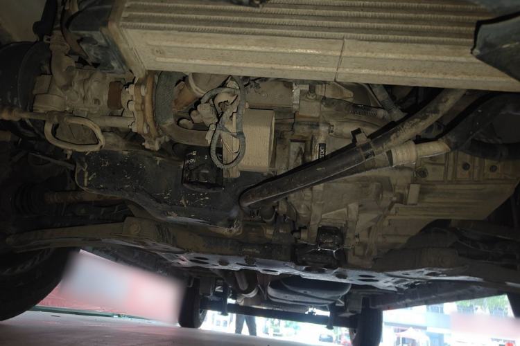 Used Ford Transit 2017 2.0T Diesel Multi-Purpose Commercial Vehicle Short Wheelbase Low Roof China V Standard Chassis Front