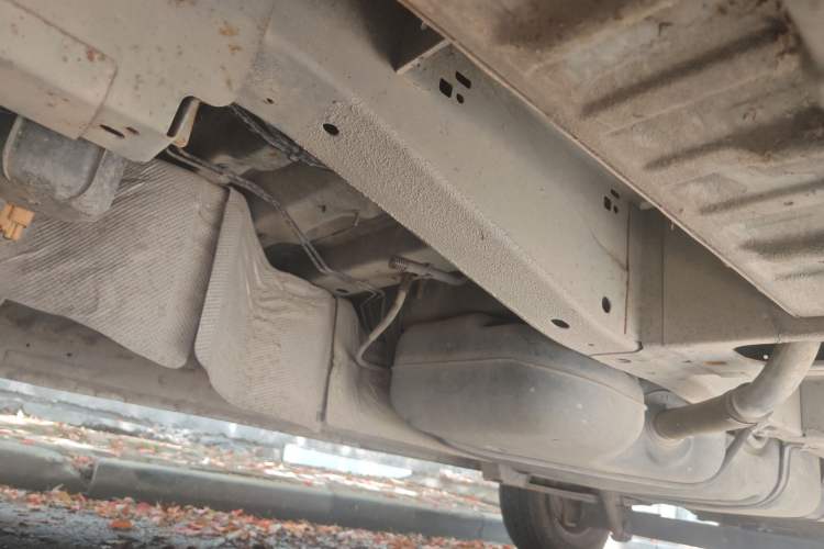 Used Ford Transit 2017 2.0T Diesel Van Short Wheelbase Low Roof China V Standard Chassis Front Left