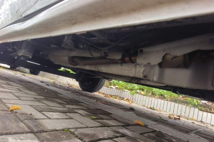 Used Ford Transit 2017 2.0T Diesel Van Short Wheelbase Low Roof China IV Standard Chassis Front Right