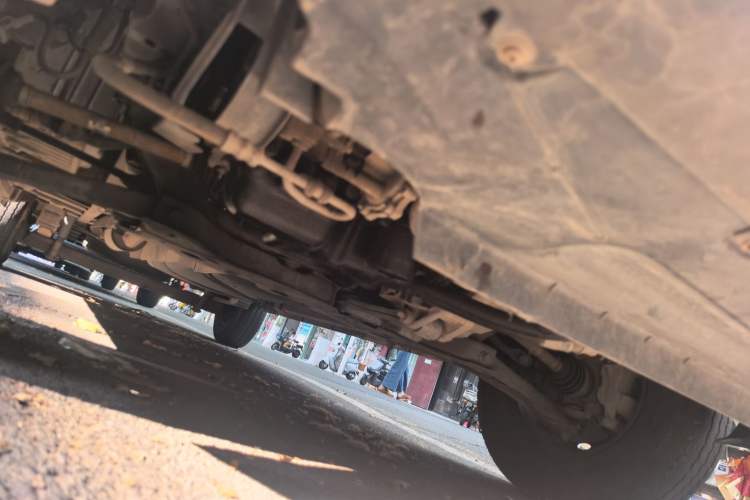 Used Ford Transit 2017 2.0T Diesel Van Mid-Chassis Mid-Roof China V Standard Chassis Front Right