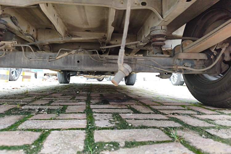 Used Ford Transit 2017 2.0T Diesel Van Mid-Chassis Mid-Roof China V Standard Chassis Rear
