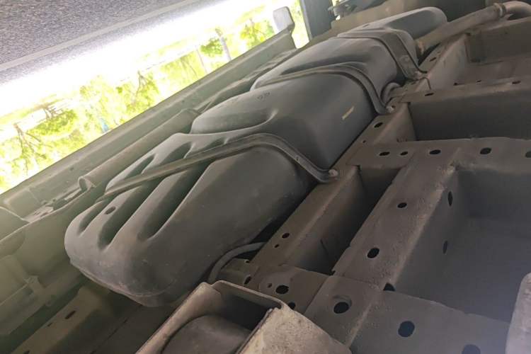 Used Ford Transit 2017 2.0T Diesel Multi-Function Commercial Vehicle Mid-Drive Mid-Roof China V Standard Chassis Rear Left