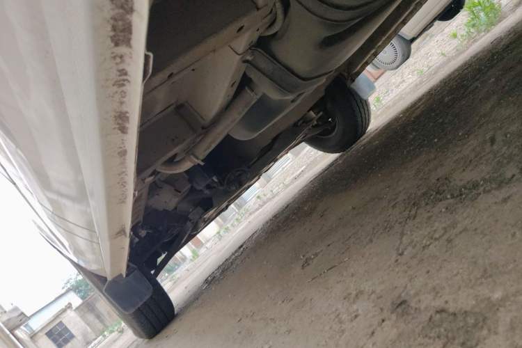 Used Ford Transit 2017 2.0T Diesel Van Short Wheelbase Low Roof China V Standard Chassis Rear Left