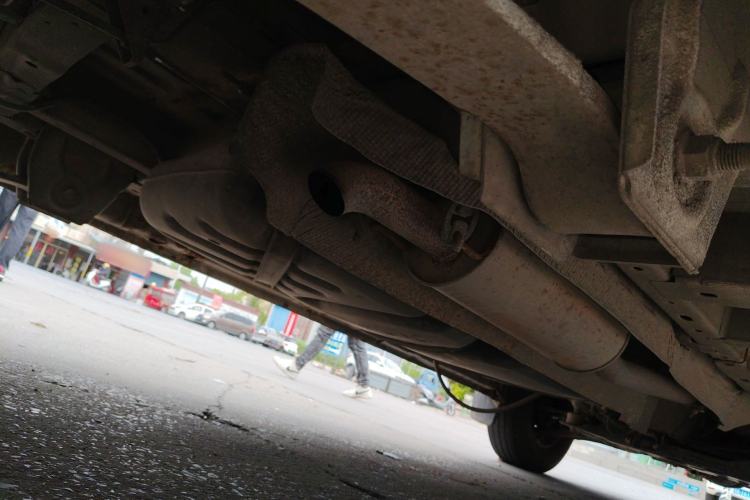 Used Ford Transit 2017 2.0T Diesel Van Mid-Chassis Mid-Roof China IV Standard Chassis Rear Right