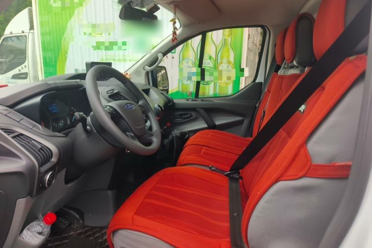 Used Ford Transit 2017 2.0T Diesel Van Short Wheelbase Low Roof China IV Standard Driver Seat