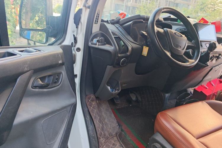 Used Ford Transit 2017 2.0T Gasoline Multi-Purpose Commercial Vehicle Mid-Drive Mid-Roof China V Standard Driver Seat