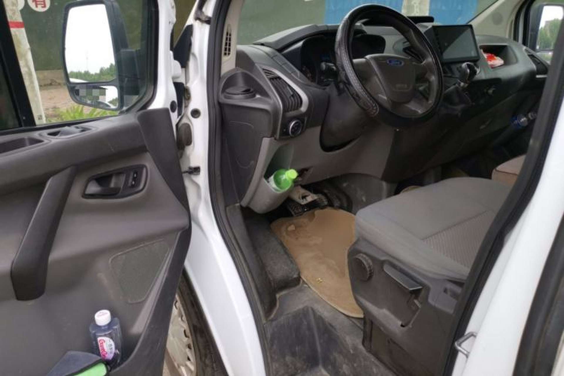 Used Ford Transit 2017 2.0T Diesel Multi-Function Commercial Vehicle Mid-Drive Mid-Roof China V Standard Driver Seat