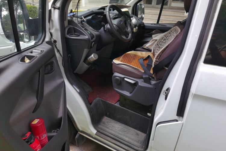 Used Ford Transit 2017 2.0T Gasoline Automatic Multi-Function Commercial Vehicle Short Wheelbase Mid-Roof China V Standard Driver Seat