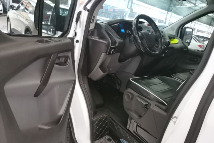 Used Ford Transit 2017 2.0T Diesel Multi-Purpose Commercial Vehicle Short Wheelbase Low Roof China V Standard Driver Seat