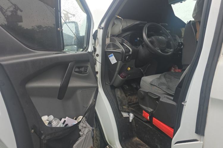 Used Ford Transit 2017 2.0T Diesel Multi-Function Commercial Vehicle Mid-Drive Mid-Roof China V Standard Driver Seat