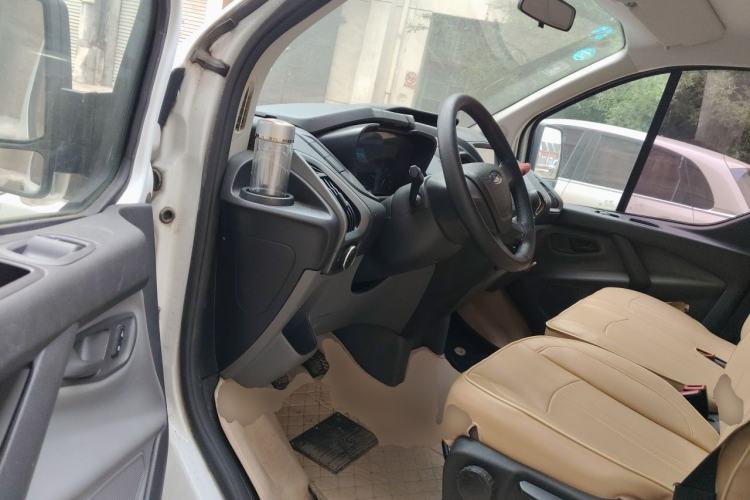 Used Ford Transit 2017 2.0T Diesel Van Short Wheelbase Low Roof China V Standard Driver Seat