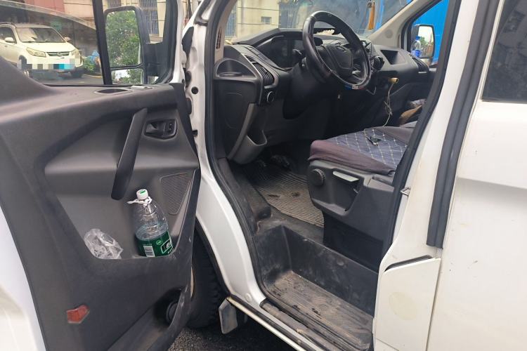 Used Ford Transit 2017 2.0T Diesel Van Short Wheelbase Low Roof China V Standard Driver Seat