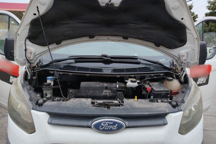 Used Ford Transit 2017 2.0T Diesel Van Mid-Chassis Mid-Roof China IV Standard Engine Bay