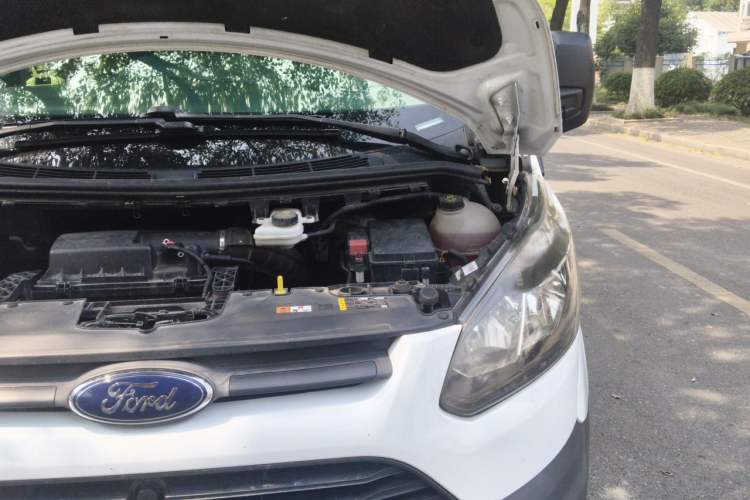 Used Ford Transit 2017 2.0T Diesel Multi-Purpose Commercial Vehicle Mid-Drive Mid-Roof China IV Standard Engine Bay Left
