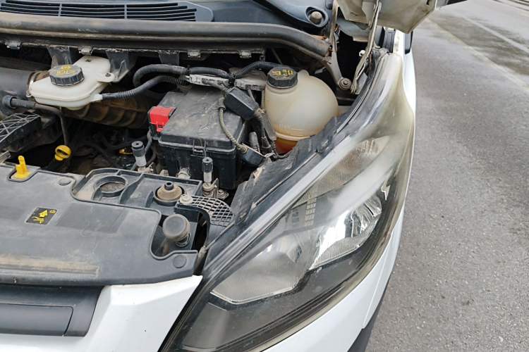 Used Ford Transit  Engine Bay Left