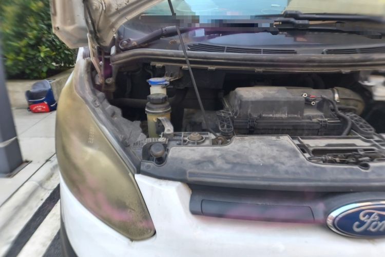 Used Ford Transit  Engine Bay Right