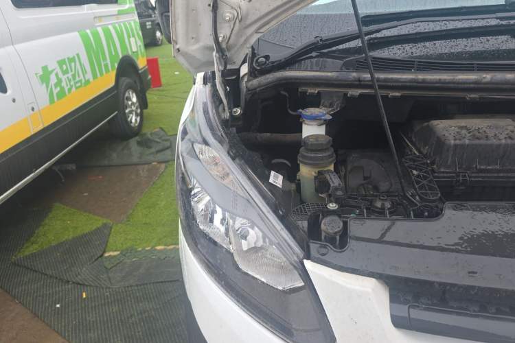 Used Ford Transit 2017 2.0T Diesel Multi-Function Commercial Vehicle Mid-Drive Mid-Roof China V Standard Engine Bay Right