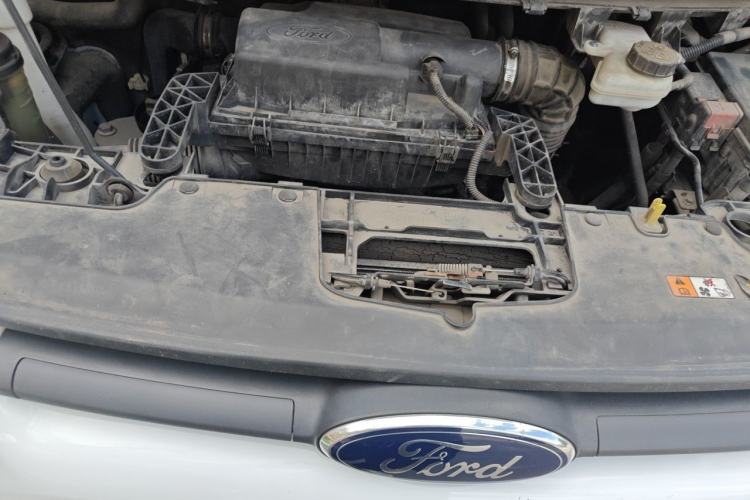 Used Ford Transit 2017 2.0T Gasoline Multi-Purpose Commercial Vehicle Mid-Drive Mid-Roof China V Standard Engine Bay