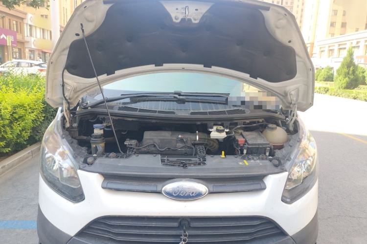 Used Ford Transit 2017 2.0T Diesel Multi-Purpose Commercial Vehicle Short Wheelbase Low Roof China V Standard Engine Bay