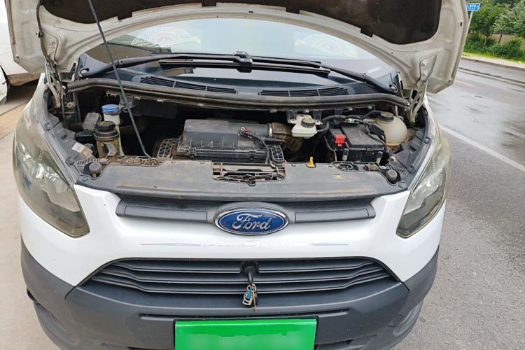 Used Ford Transit  Engine Bay