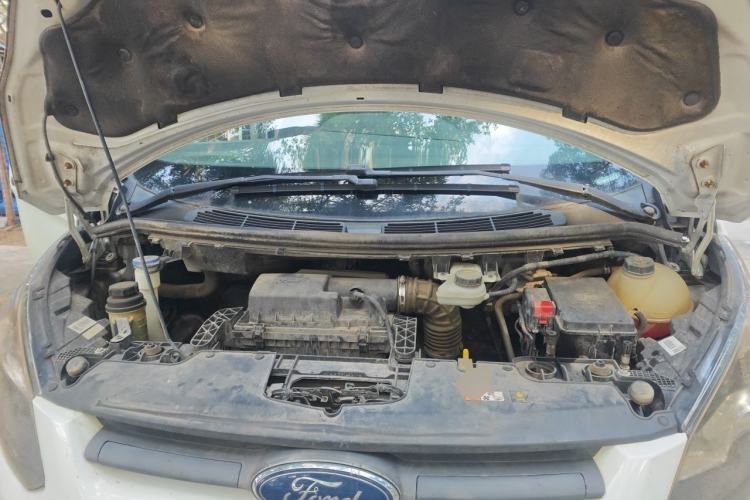 Used Ford Transit 2017 2.0T Gasoline Multi-Purpose Commercial Vehicle Short Wheelbase Low Roof China V Standard Engine Bay
