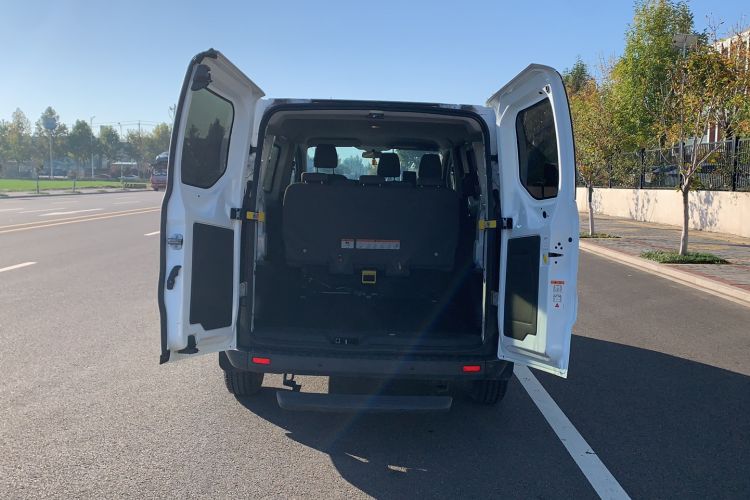 Used Ford Transit 2017 2.0T Diesel Multi-Purpose Commercial Vehicle Short Wheelbase Low Roof China V Standard Exterior 8