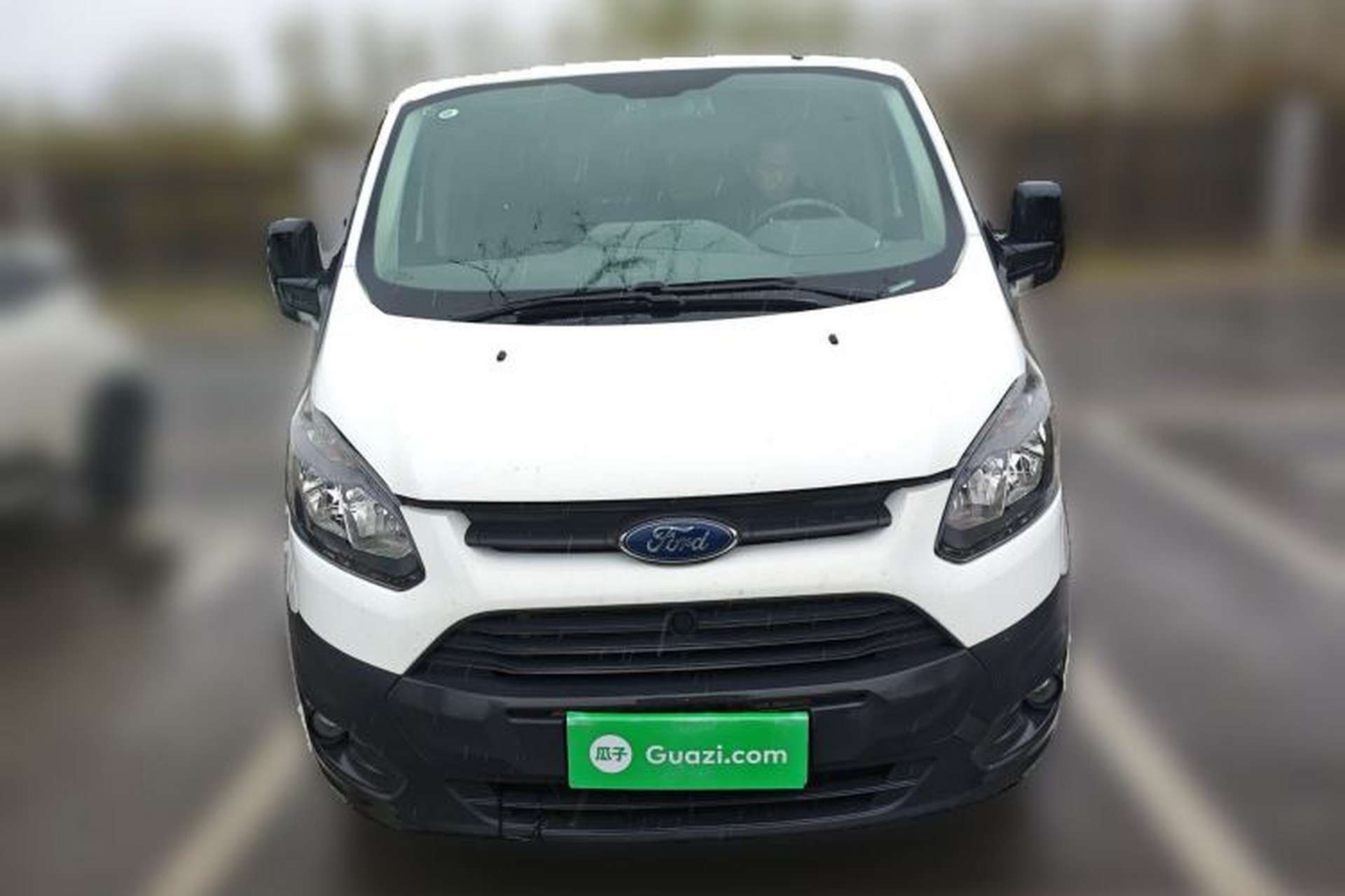 Used Ford Transit 2017 2.0T Diesel Multi-Purpose Commercial Vehicle Short Wheelbase Low Roof China V Standard Front