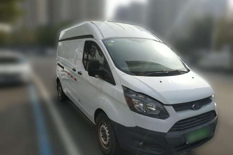 Used Ford Transit 2017 2.0T Diesel Van Mid-Chassis Mid-Roof China V Standard Front Right 45 Deg