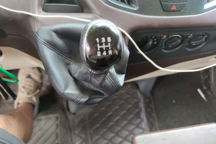 Used Ford Transit  Gear Lever