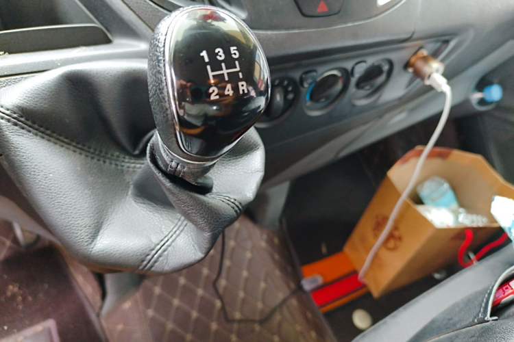 Used Ford Transit  Gear Lever