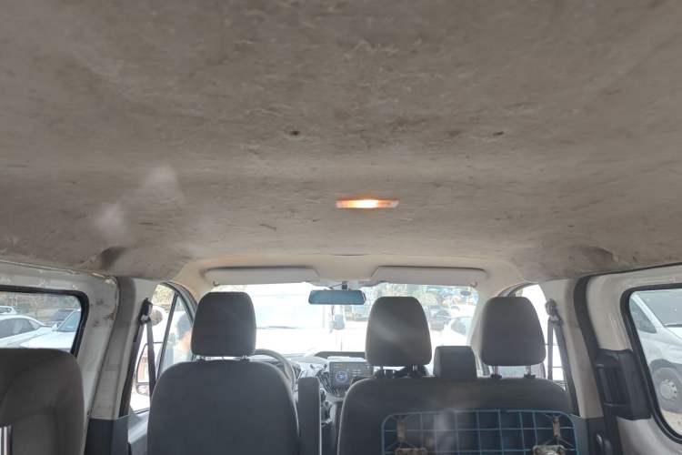 Used Ford Transit 2017 2.0T Diesel Multi-Purpose Commercial Vehicle Short Wheelbase Low Roof China V Standard Headliner